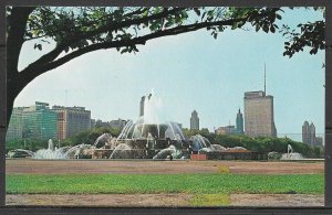 Illinois, Chicago - Buckingham Fountain - [IL-102]