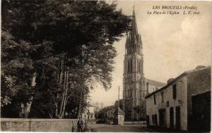 CPA Les Brouzils - La Place de l'Église (297574)