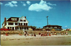 Beachfront Cottages, Middle Beach, Kennebunk ME Vintage Postcard A48