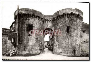 Postcard Old Cognac Charente Vieilles Tours du Chateau