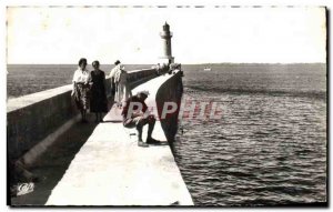 Postcard Modern Croisic La Jetee and the Lighthouse Fishing Fisherman