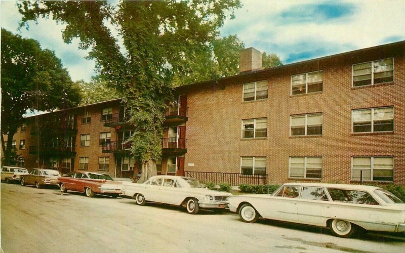 Galesburg Illinois Knox College Men's Dormitory Roberts Postcard 22-620