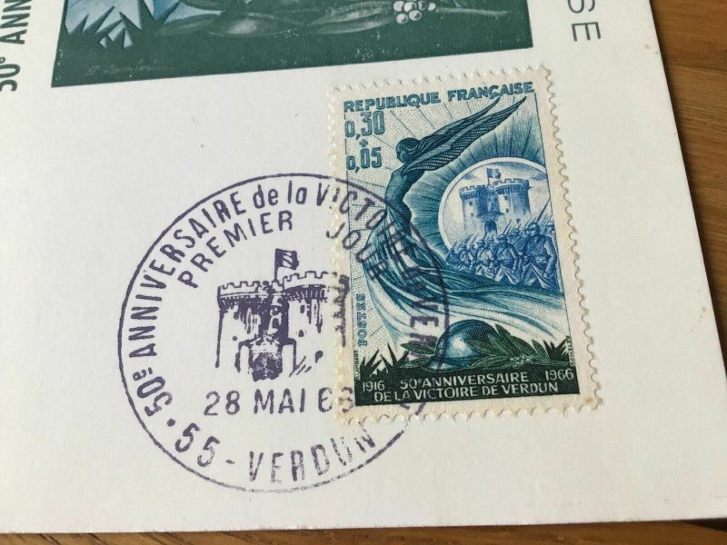 France Victoire De Verdun  vintage Illustrated Postcard Ref 56575 