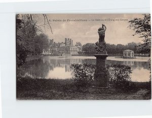 Postcard Le Château et l'Etang des Carpes, Palais de Fontainebleau, France