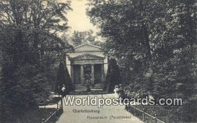Mausoleum Aeusseres Charlottenburg Germany Writing on back 