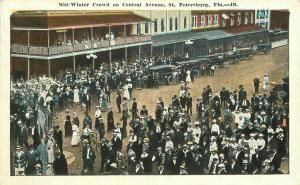 Autos 1920s Mid Winter Crowd Center Kropp Postcard St Petersburg Florida 3552