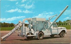 Postcard Mobile Feed Mill BaLco Barnard & Leas Cedar Rapids, Iowa~4085