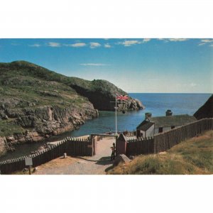 St. John's Newfoundland Postcard / 2R3-660