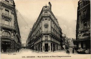 CPA ANGERS - Rue Voltaire et Rue Chaperronniere (296649)