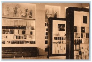 c1940 Italian Pavilion New York World's Fair Hall Book Exhibition Books Postcard