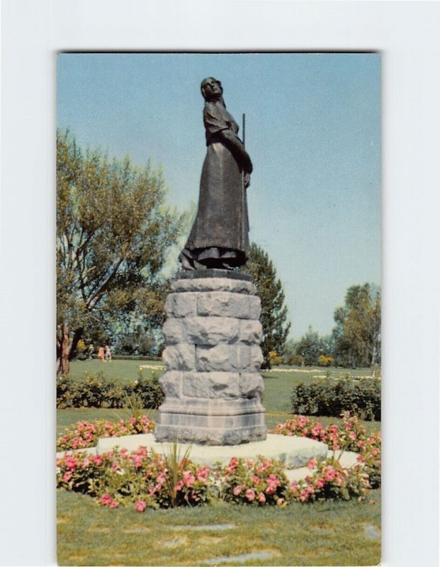 Postcard Evangeline Monument, Grand Pré, Canada