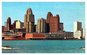 Postcard CITY SKYLINE SCENE Detroit Michigan MI AQ3522