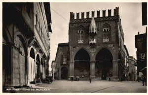 Vintage Postcard Foro Dei Mercanti Building Landmark Bologna Italy RPPC