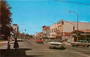 Postcard 1960s California Ukiah Redwood Highway autos hotel CA24-3375