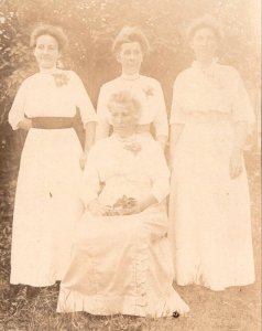 RPPC  Mother with Daughters  Postcard