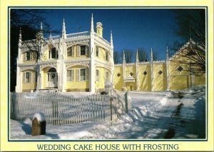 VINTAGE CONTINENTAL SIZE POSTCARD WEDDING CAKE HOUSE WITH FROSTING KENNEBUNKPORT