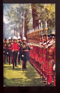ROY418 - King Edward VII - Tuck's Yeoman of the Guard Postcard