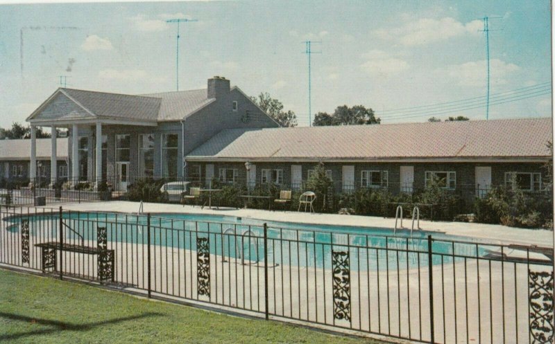 FREDERICK, Maryland, 1950-60s; Beckley's Catoctin Court, Swimming Pool