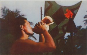 Kauai Hawaii Man Blowing Conch Shell Coco Palms Hotel Chrome Postcard Unused