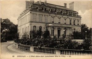 CPA ÉPERNAY - L'Hotel Auban-Moét (actuellement Hotel de Ville) (741647)