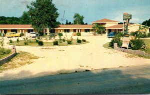 Florida Dade City Rainbow Fountain Motel