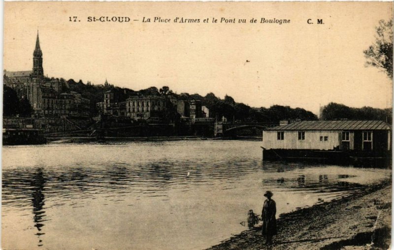 CPA   St-Cloud  - La Place d'Armes et le Pont ou de Boulogne  (581637)