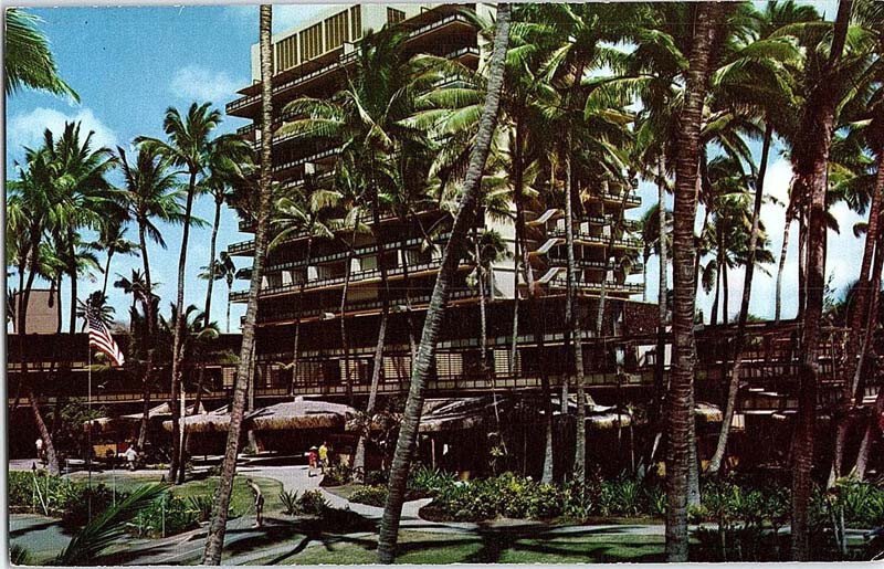 Postcard HOTEL SCENE Waikiki Hawaii HI AI8477