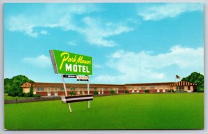 Roadside~Loveland Ohio~Park Manor Motel Entrance Sign On US 22~Vintage Postcard