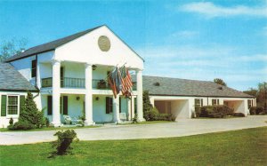 Natchez MS Bellemont Motor Hotel Postcard