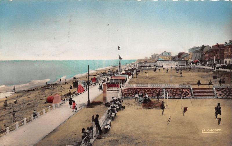 BR38828 Luc sur Mer la plage et le stade france