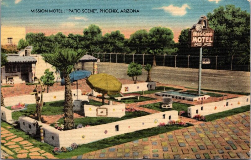 Linen Postcard Mission Motel Patio Scene 2433 E. Van Buren St Phoenix, Arizona