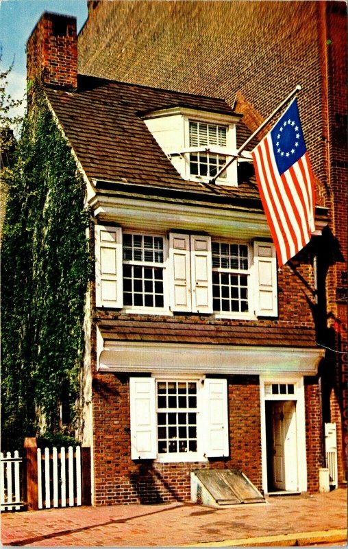 Betsy Ross House Old Glory Philadelphia PA Pennsylvania Exterior Postcard VTG 