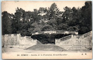 M-13868 Jardin de la Fontaine Grand Escalier Nimes France