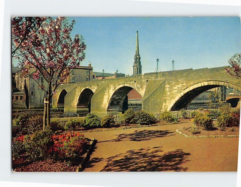 Postcard The Auld Brig O'Ayr, Scotland