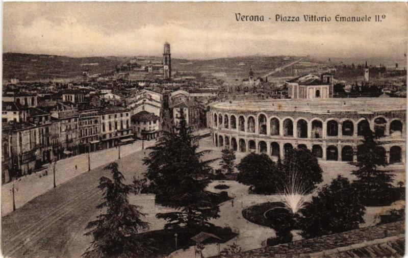 CPA AK VERONA Piazza Vittorio Emanuele ITALY (493149)