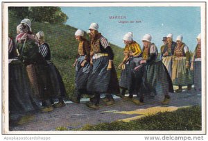 Netherlands Marken Women In Traditional Costume