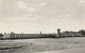 Ontario Canada, Laurentian Motel Pembroke Hotel Front View, Vintage Postcard