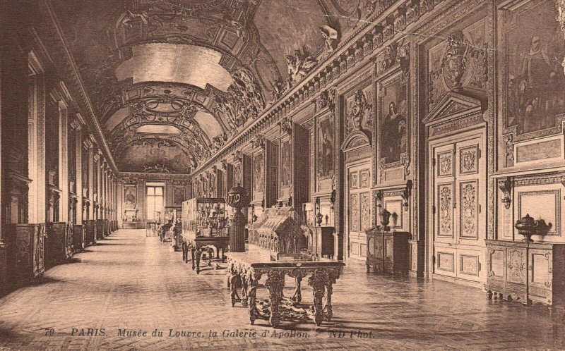 Vintage Postcard 1913 Paris Musee Du Louvre La Galeria D'Apollon