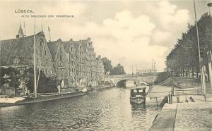 Postcard Lubeck Alte Speicher Und Obertrave Boat & Canal Schleswig-Holstein