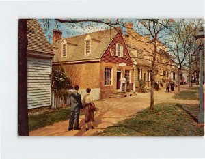 Postcard The Margaret Hunter Shop and The Golden Ball, Williamsburg, Virginia