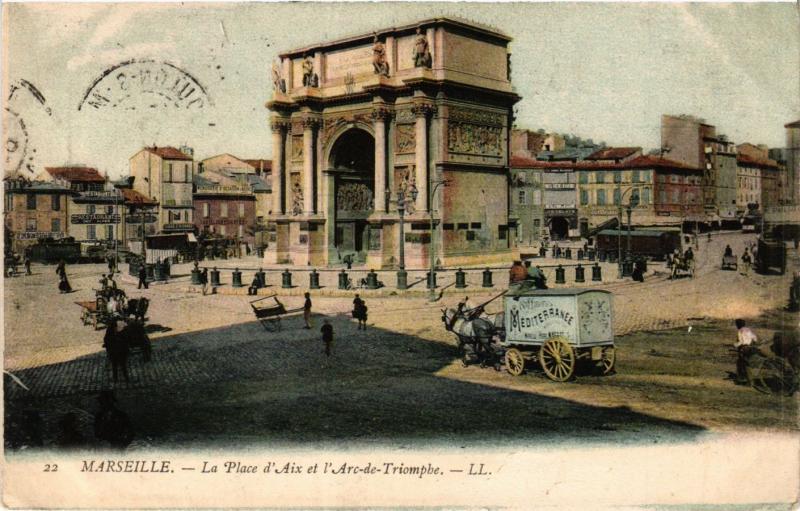 CPA MARSEILLE La Place d'Aix et l'Arc de Triomphe (339791)
