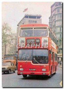 Postcard Modern Type MD 36B bus on route at Hyde Park Corner