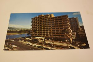 Islander Inn - Ala Wai Honolulu Hawaii Vintage Postcard