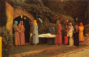 Jesus is carried into the tomb. Black Hills Passion Play Religious Unused 