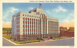 DES MOINES, IA  Iowa   BANKERS LIFE CO-HOME OFFICE  1951 Curteich Linen Postcard