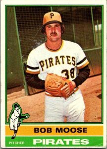 1976 Topps Baseball Card Bob Moose Pittsburgh Pirates sk13151