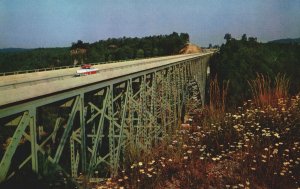 VINTAGE POSTCARD WEST VIRGINIA TURNPIKE BRIDGE BLUESTONE GORGE GLASS HOUSE SNACK