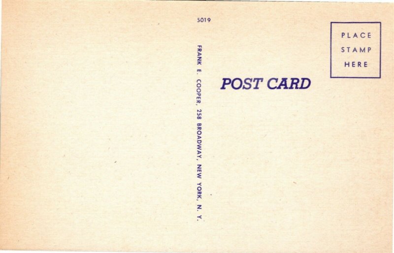 Postcard NY Long Island City Hall Park Avenue Long Beach LINEN 1940s H9