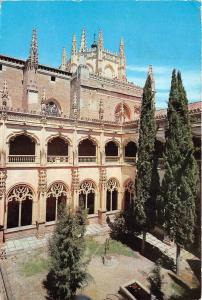 B47585 Toledo St John of Kings courtyard  spain