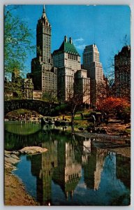 Fifth Avenue Hotels - Central Park - 1958 - Postcard